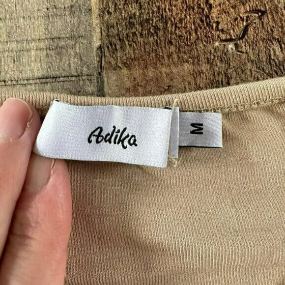 Adika tan longsleeve Ilysm crop top women's medium - Picture 3 of 7